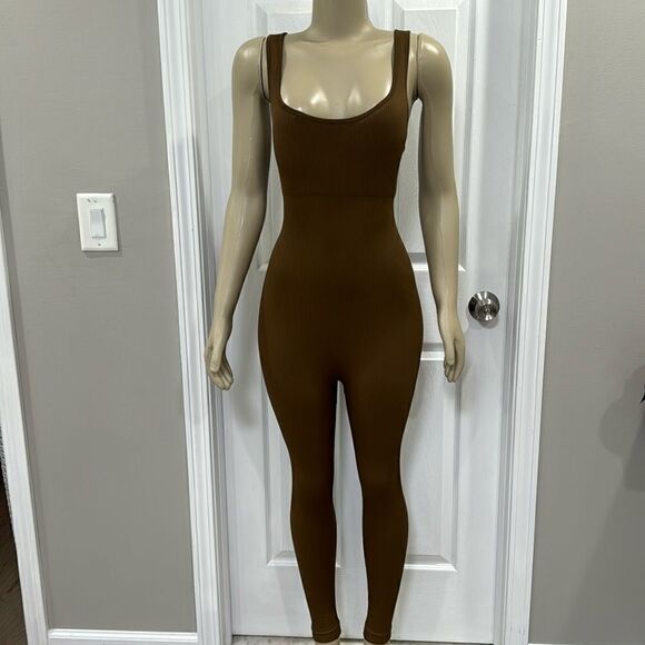 RIBBED BODYSUIT BROWN. - Picture 1 of 5